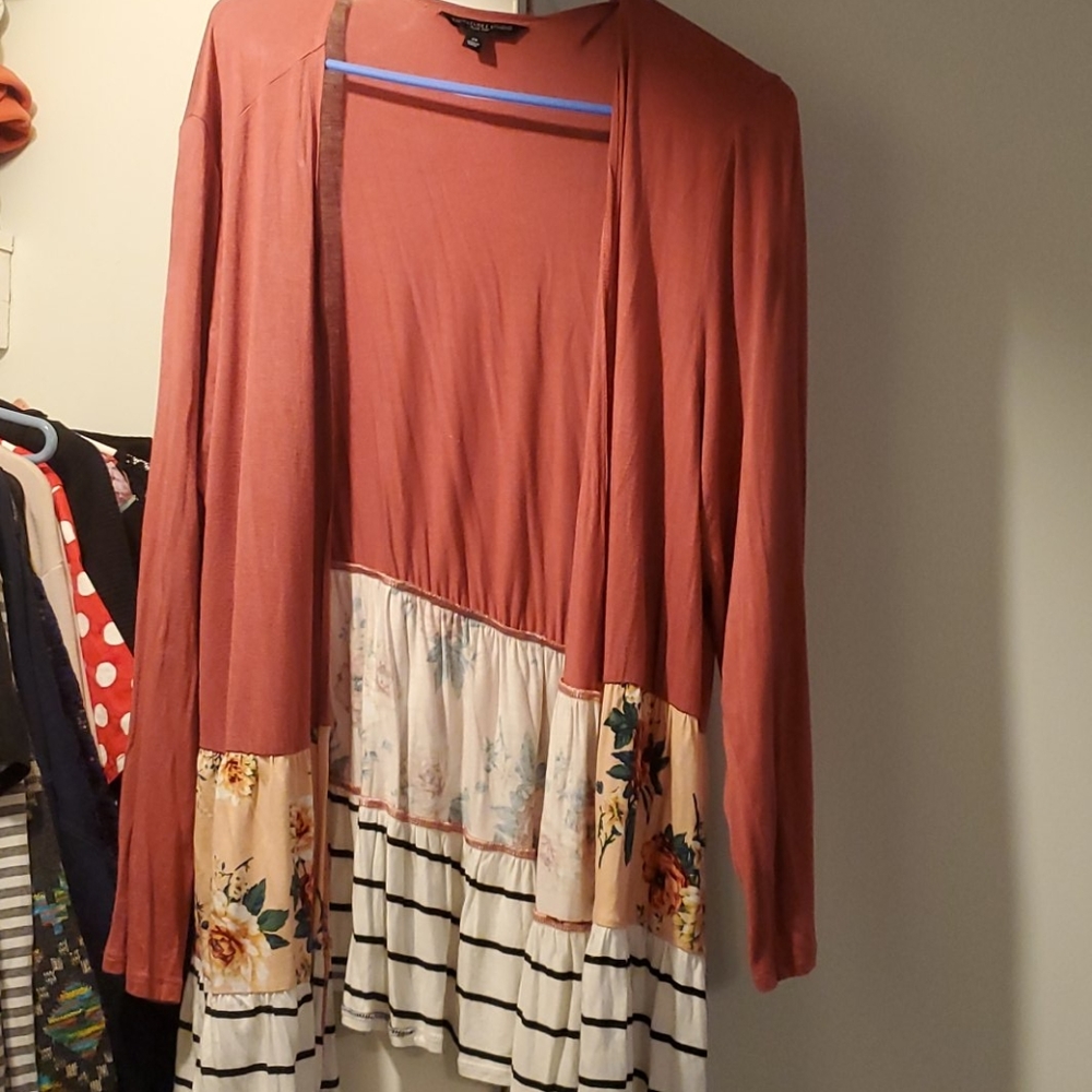 Cute, light weight cardigan